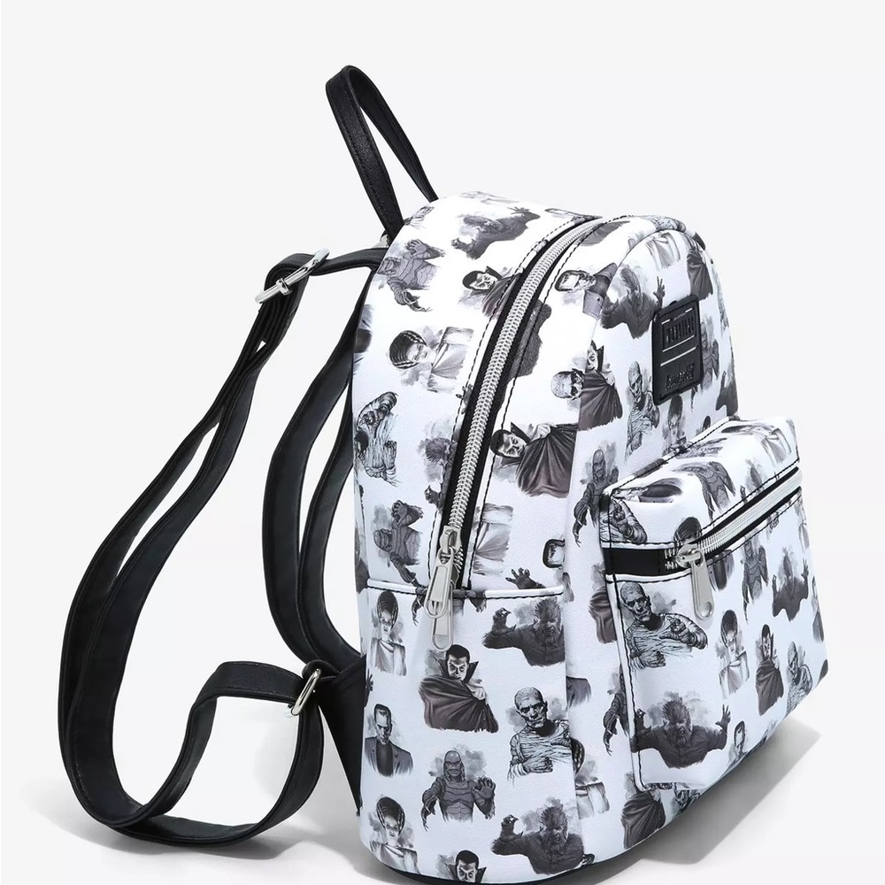 🧛🏻‍♂️ UNIVERSAL MONSTERS ICONS 🧛🏻‍♀️ LOUNGEFLY MINI BACKPACK - Picture 2 of 13